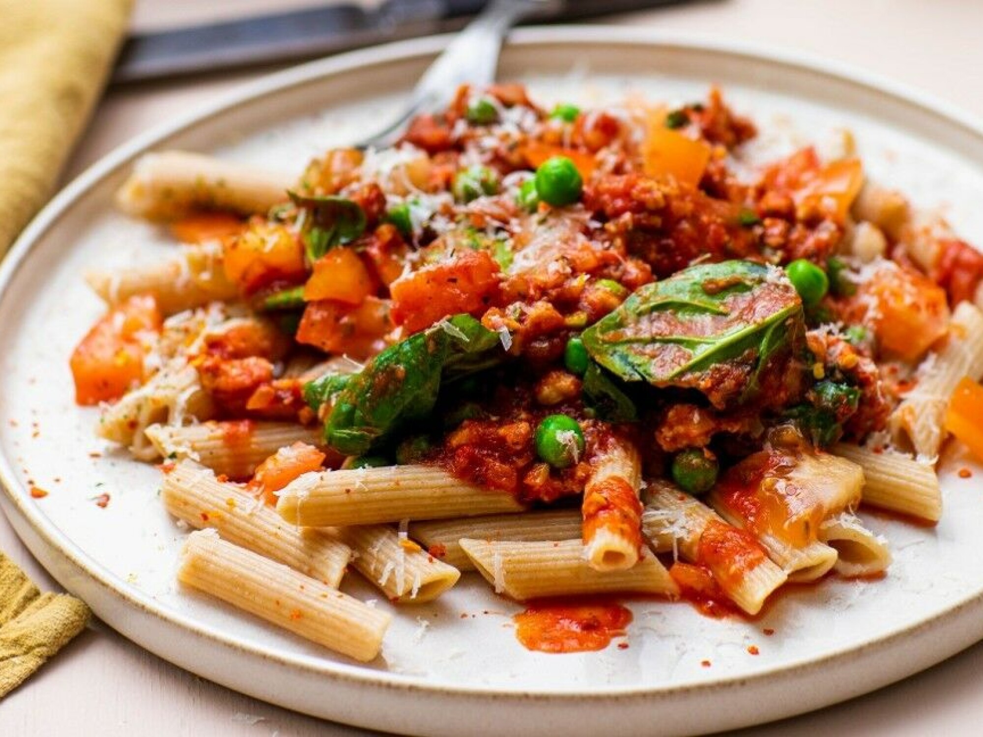 Kyllingpasta med fullkornspenne og spinat
Omelett med spinat og cherrytomater
Vegetarisk potet- og purresuppe med egg og hvite bønner