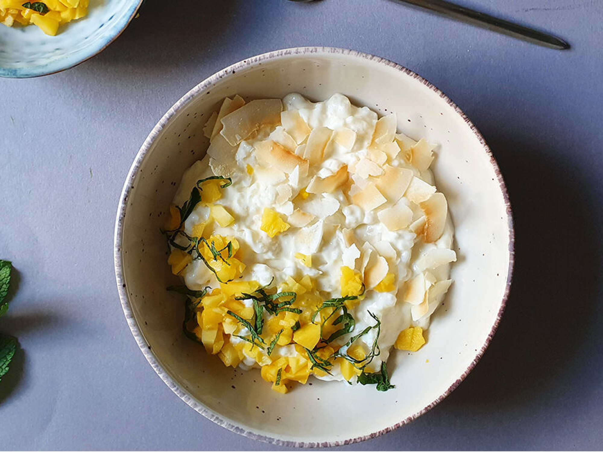 En sunnere vri på den tradisjonelle riskremen. Høyt proteininnhold i Skyr Luftig og en dose karbohydrater i grøtrisen gjør dette til et perfekt restitusjonsmåltid etter en treningsøkt.