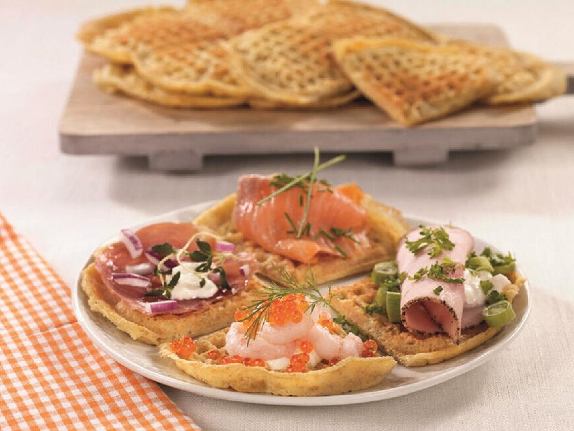 BRUSCHETTAVAFFEL: Norske vafler kan serveres like spennende som spanske bruschetta.
